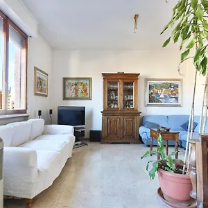 La Tua Casa A Con Parcheggio Privato Per 2 Auto Apartment